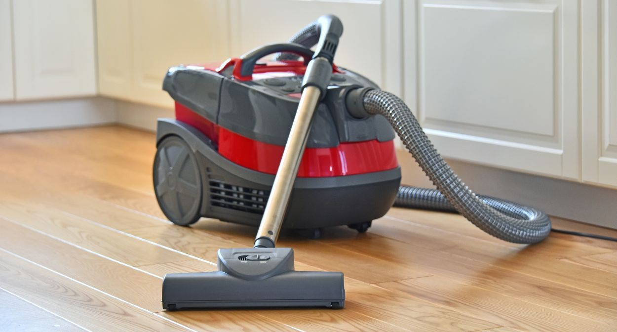 The Benefits of Canister Vacuums